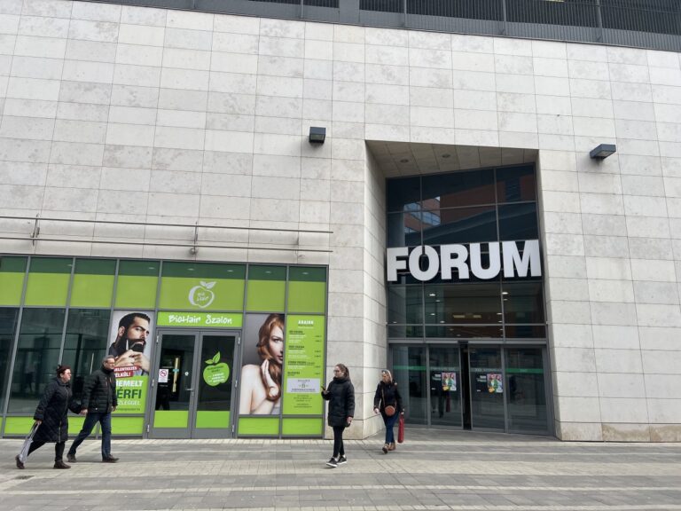 Hungary Debrecen FORUM Debrecen Shopping 768x576